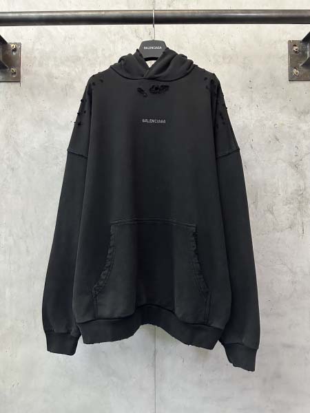 2025年11月12日秋冬新作Balenciagaスウェット...