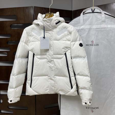 2025年11月14日秋冬新作Monclerダウンジャケット...