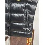 2025年11月14日秋冬新作Monclerダウンベスト高品質人気商品/QIU工場