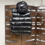 2025年11月14日秋冬新作Monclerダウンベスト高品質人気商品/QIU工場