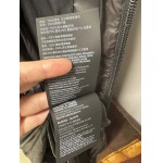 2025年11月14日秋冬新作PRADAダウンジャケット高品質人気商品女性用/QIU工場