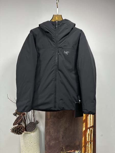 2025年11月14日秋冬新作ARCTERYXダウンジャケッ...