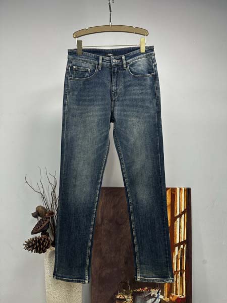 2025年11月14日秋冬新作Fendiジーパン高品質人気商...