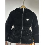 2025年11月14日秋冬新作PRADAダウンジャケット高品質人気商品女性用/QIU工場