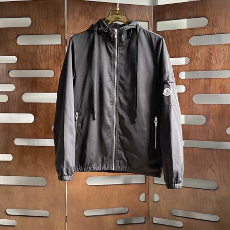 2025年11月17日秋冬新作MONCLERジャケット高品質...