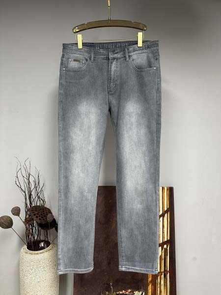 2025年11月17日秋冬新作Burberryジーパン高品質...