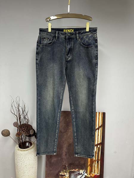 2025年11月17日秋冬新作FENDIジーパン高品質人気商...