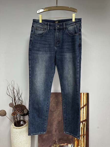 2025年11月17日秋冬新作FENDIジーパン高品質人気商...