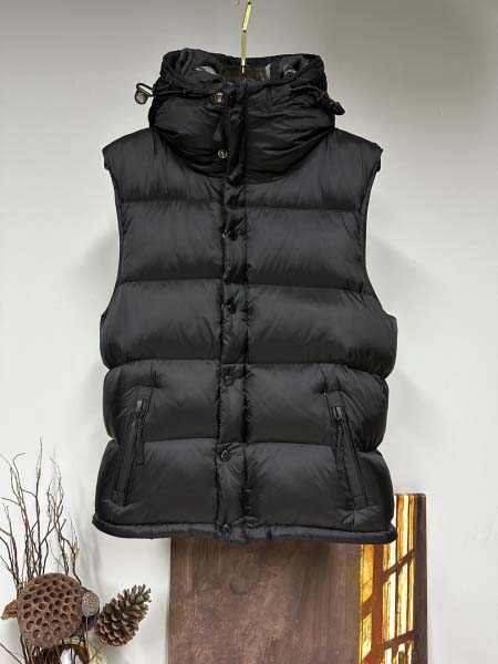 2025年11月17日秋冬新作Burberryダウンジャケッ...