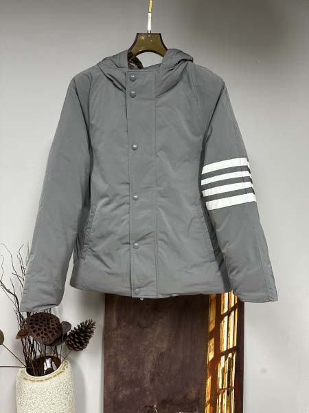 2025年11月17日秋冬新作Thom Browneダウンジ...