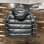 2025年11月17日秋冬新作Pradaダウンジャケット高品質人気商品/QIU工場