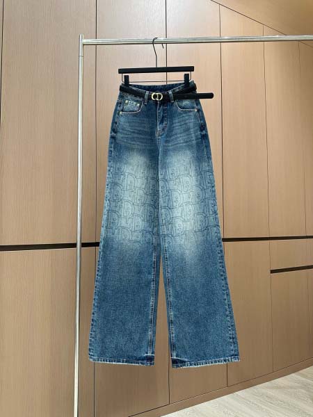 2025年11月18日入荷秋冬新作Dior ファッション/誕...