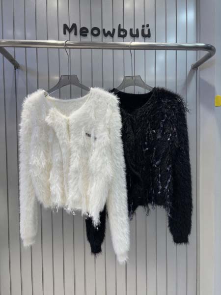 2025年11月18日入荷秋冬新作miumiuニット/セータ...