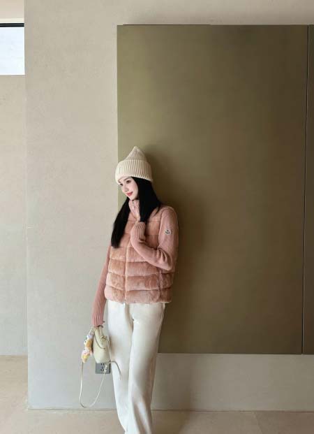 2025年11月18日入荷秋冬新作Moncler ダウンジャ...