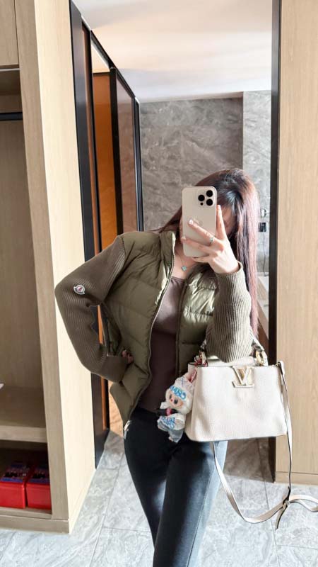 2025年11月18日入荷秋冬新作Moncler ダウンジャ...