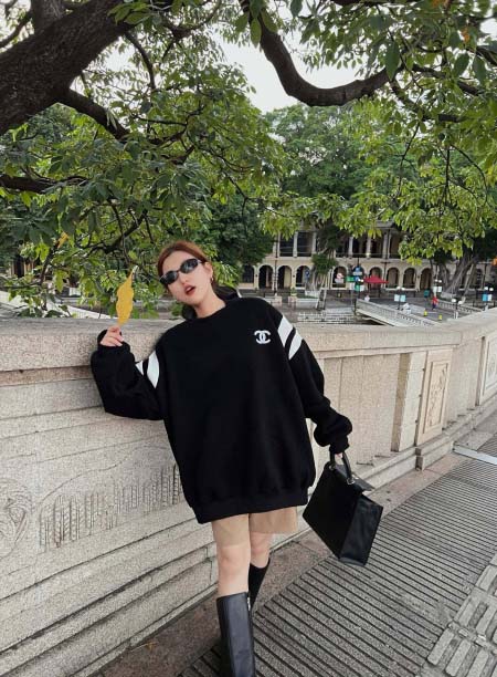 2025年11月18日入荷秋冬新作Chanel スウェット ...