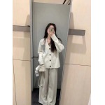 2025年11月18日入荷秋冬新作AMIニット/セーター ファッション/誕生日プレゼント/贈り物 can工場