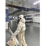 2025年11月18日入荷秋冬新作CHANEL白ラムウールのウールコートの女性の秋冬の短いモデル2025新モデルです