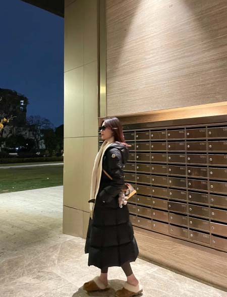 2025年11月22日入荷秋冬新作MONCLERダウンジャケ...