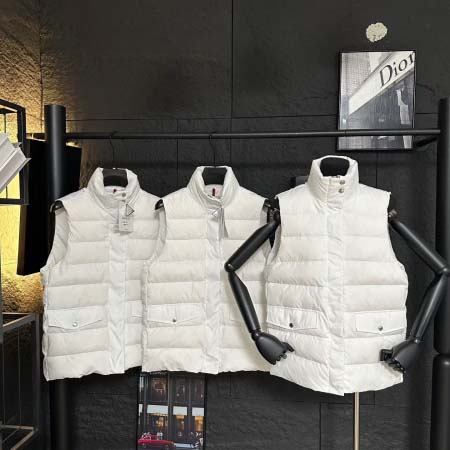 2025年11月22日入荷秋冬新作MONCLERダウンジャケ...