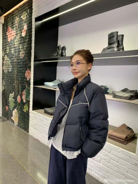 2025年11月22日入荷秋冬新作miumiuダウンジャケッ...