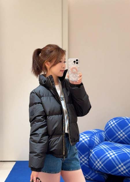 2025年11月23日入荷秋冬新作Burberryダウンジャ...