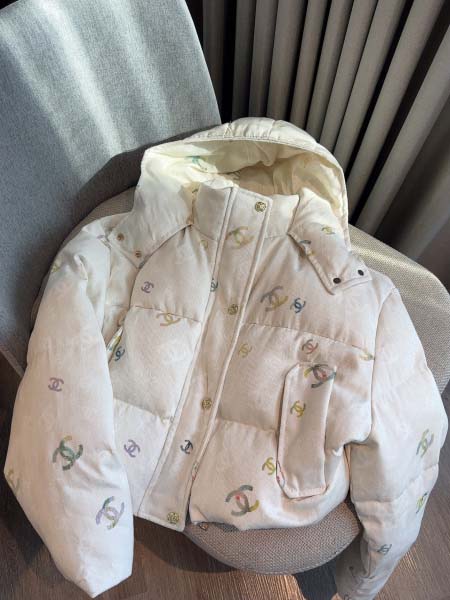 2025年11月23日入荷秋冬新作Chanelダウンジャケッ...