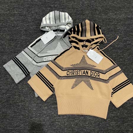 2025年11月23日入荷秋冬新作Dior ファッション/誕...