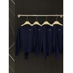 2025年11月24日入荷秋冬新作miumiuニット/セーター ファッション/誕生日プレゼント/贈り物 can工場