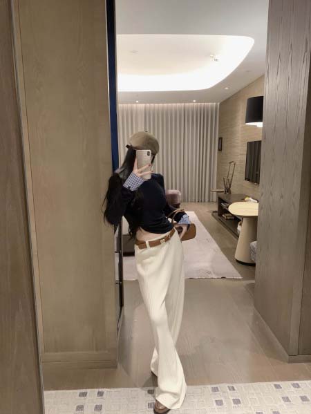 2025年11月24日入荷秋冬新作miumiuズボン ファッ...