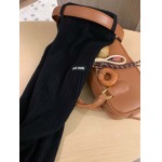 2025年11月24日入荷秋冬新作miumiu ズボン ファッション/誕生日プレゼント/贈り物 can工場