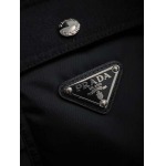 2025年11月25日入荷秋冬新作Pradaダウンジャケット高級なプレゼント/誕生日プレゼント/高品質/メンツ/記念品/ wenzhou工場