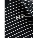 2025年11月26日入荷秋冬新作Miumiuスウェット 高級なプレゼント/誕生日プレゼント/高品質/メンツ/記念品/ wenzhou工場