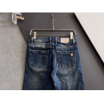 2025年11月26日入荷秋冬新作Fendiジーパン高級なプレゼント/誕生日プレゼント/高品質/メンツ/記念品/ wenzhou工場