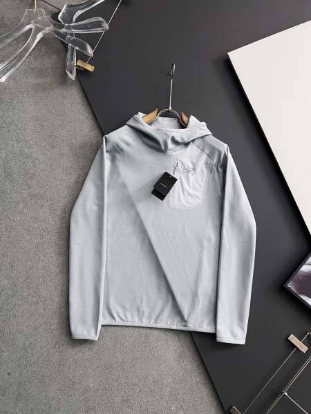 2025年11月26日入荷秋冬新作ARCTERYXスウェット...