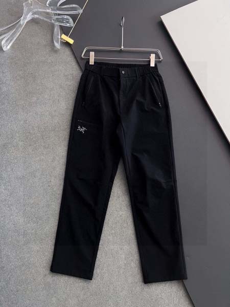 2025年11月26日入荷秋冬新作ARCTERYXスラックス...