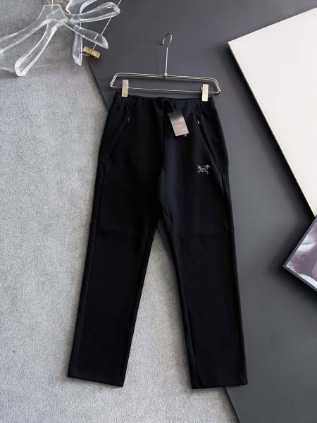 2025年11月26日入荷秋冬新作ARCTERYXスラックス...