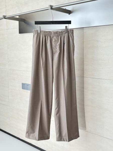 2025年11月27日秋冬新作Louis Vuittonスラ...