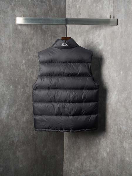 2025年12月1日秋冬新作Balenciagaダウンベスト高品質人気商品/LDF工場