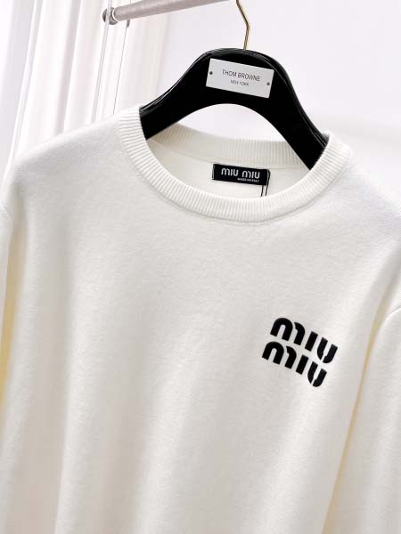 2025年12月5日入荷新作Miumiuセーター ★高級品/誕生日プレゼント/OM工場