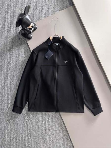 2025年12月5日入荷新作Pradaスーツ上下 ★高級品/誕生日プレゼント/OM工場