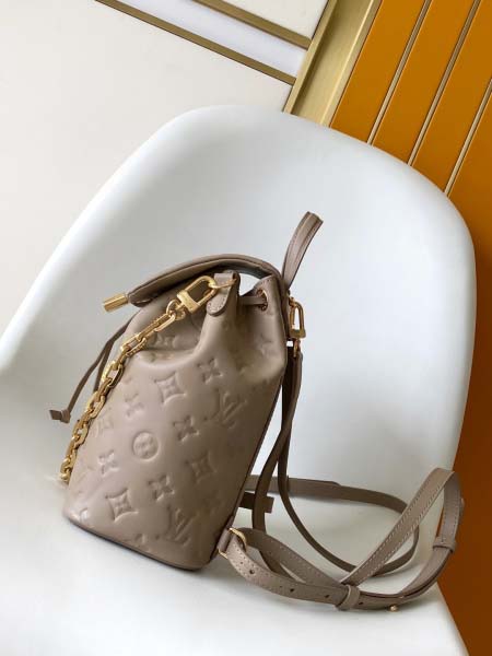 2025年12月8日入荷ヴィトン バッグM13389M13387 M13357 M13358 Coussin BackpackMonogram CoussinLV 21 x 26 x 10高品質新作/誕生日プレゼント