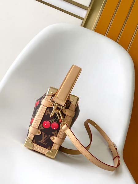 2025年12月8日入荷ヴィトン バッグM14278 Side TrunkMonogramx S-lock 23.5 x 16 x 8.5cm高品質新作/誕生日プレゼント