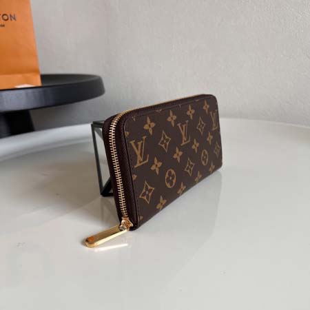 2025年12月8日入荷ヴィトン財布M42616Zippy 419X10cm 高品質新作/誕生日プレゼント