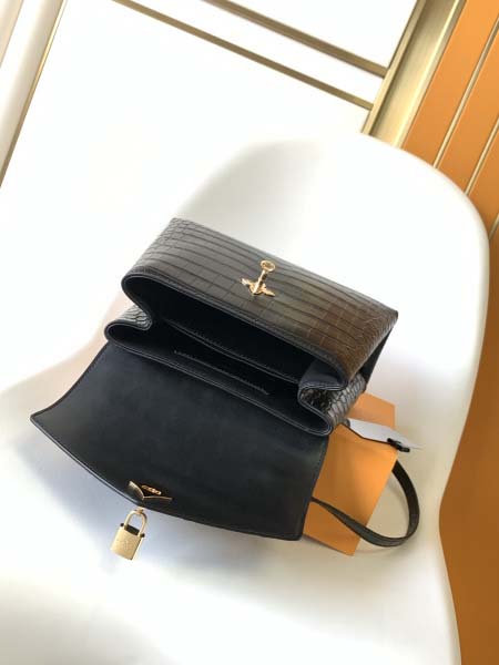 2025年12月9日入荷Louis Vuitton バッグN82033 N98925 N98928 N80432 N99017 N84714 N86012 Rose des Vents LV 27x11x19 高品質新作/誕生日プレゼント/