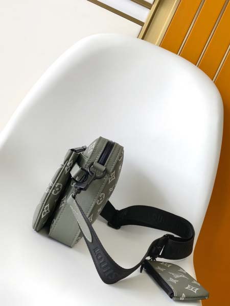 2025年12月9日入荷Louis Vuitton バッグM12490M14785 M46604 M46602 M46603 Trio Monogram 25×18.5×7cm 高品質新作/誕生日プレゼント/ZC工場