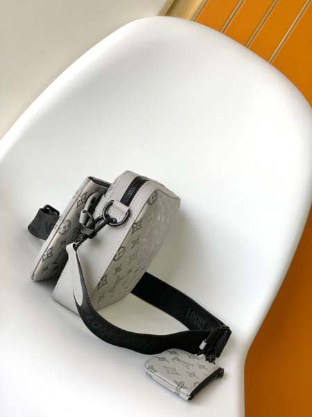 2025年12月9日入荷Louis Vuitton バッグM46603 M46602 M46604 Trio Monogram 25×18.5×7cm 高品質新作/誕生日プレゼント/ZC工場