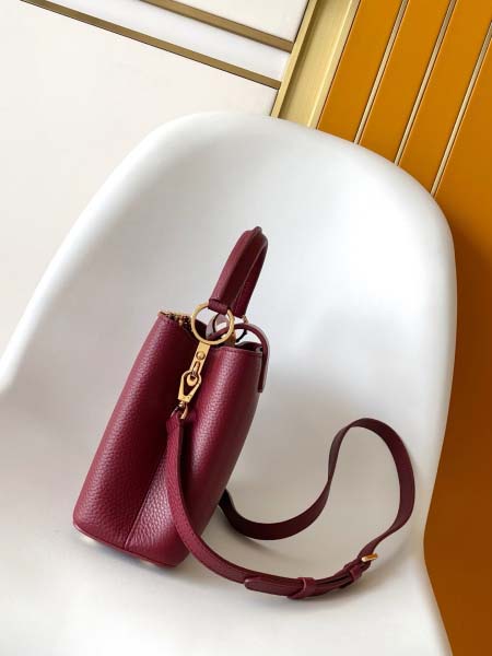 2025年12月9日入荷Louis Vuitton バッグM23776 M23263 M23331 27cm M23330 21cm M11349 31cmM23776 M23263 Capucines BB Monogram L 高品質新