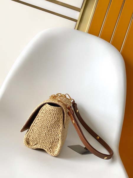 2025年12月9日入荷Louis Vuitton バッグM14309 Twist Slim LV Twist 17 x 9 x 23 高品質新作/誕生日プレゼント/ZC工場