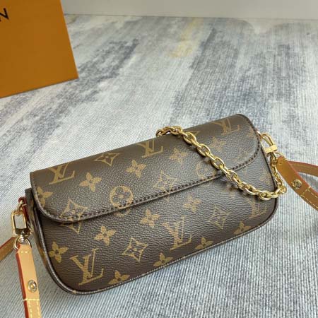2025年12月9日入荷Louis Vuitton バッグM81911 Wallet On Chain Ivy Monogram 2000 Sac Recoleta 23.5 x 12 x 4.3 高品質新作/誕生日プレゼント/ZC工場